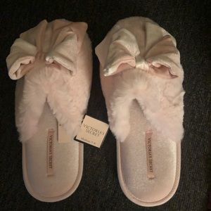 Victoria secret slippers NWT